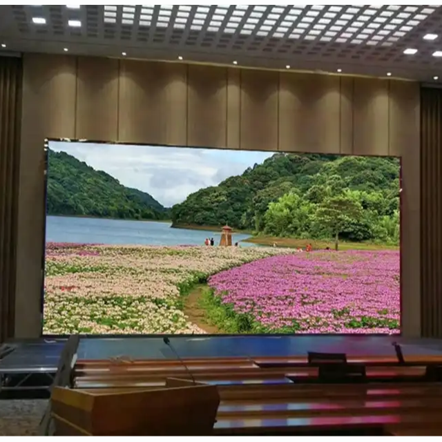 ЛЕД унутрашњи екран високе дефиниције побољшава визуелни доживљај унутрашњег окружења